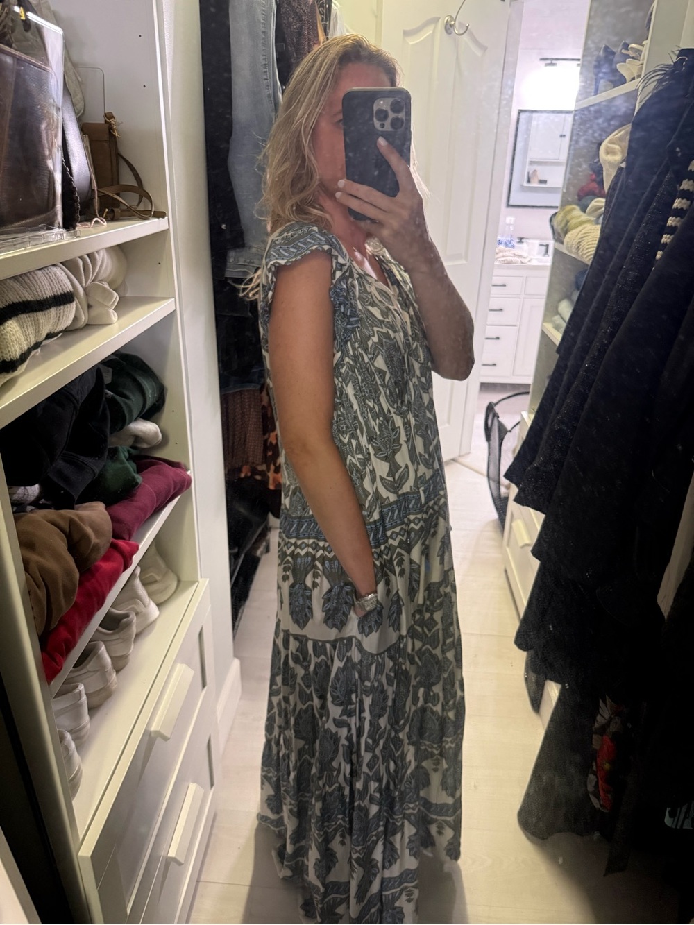 Omika Floral Maxi Dress in Cream and Blue Size M - Picture 3 of 12